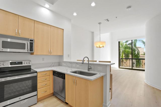 801 S Olive Avenue 211, West Palm Beach, FL 33401