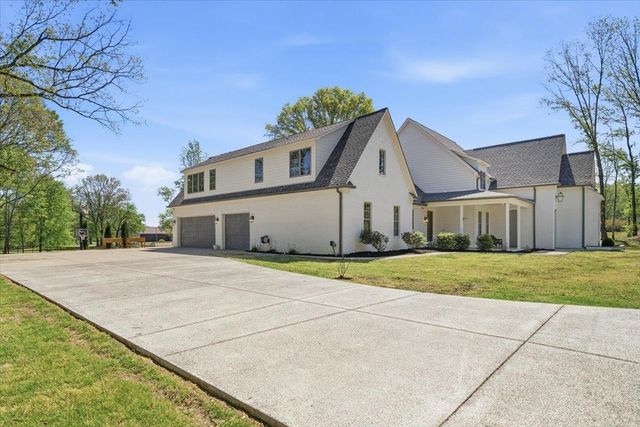 3590 JENKINS DR, Rossville, TN 38066