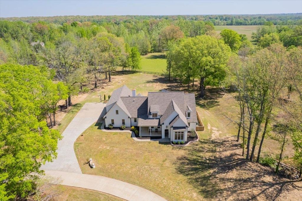 3590 JENKINS DR, Rossville, TN 38066