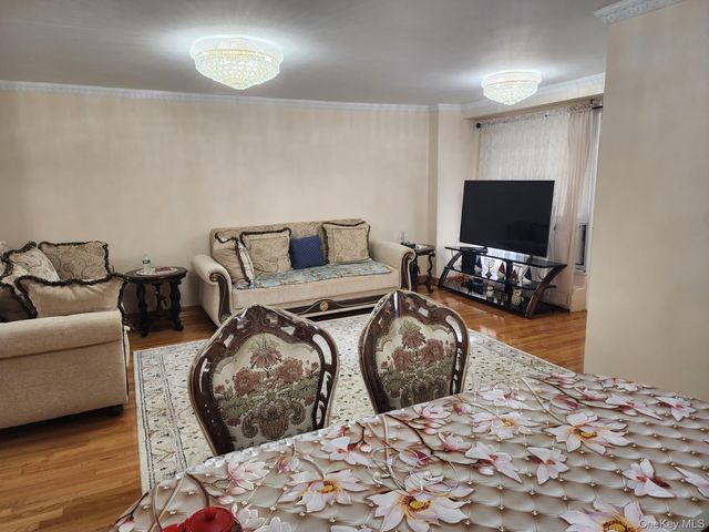61-25 98th Street 6E, Rego Park, NY 11374