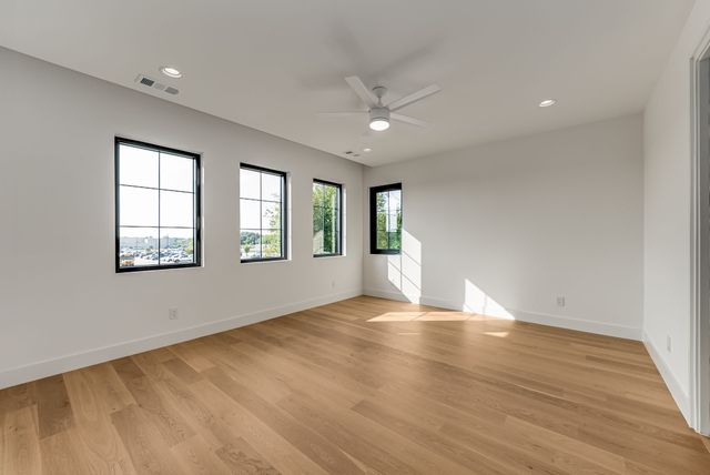 10050 Gooding Drive, Dallas, TX 75229