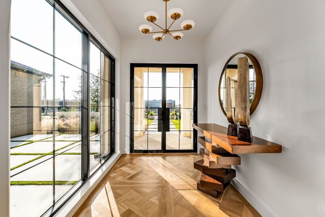 10050 Gooding Drive, Dallas, TX 75229