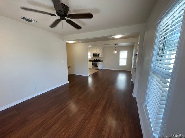 743 Eleanor Ave Apt 201, San Antonio, TX 78209