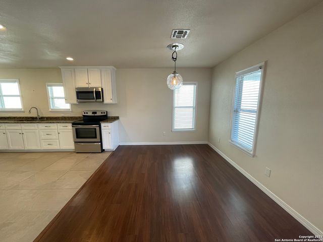 743 Eleanor Ave Apt 201, San Antonio, TX 78209