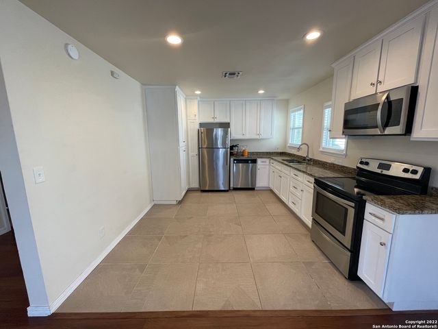 743 Eleanor Ave Apt 201, San Antonio, TX 78209