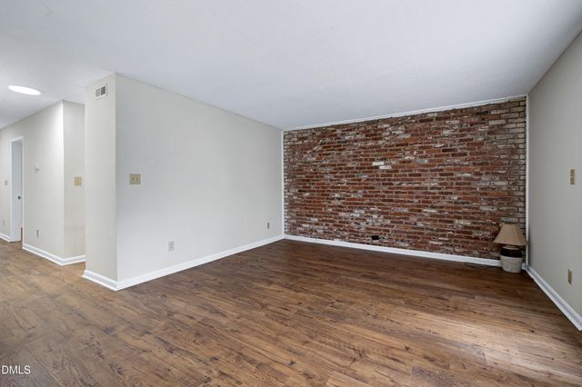 606 Oak Tree Drive, Chapel Hill, NC 27517