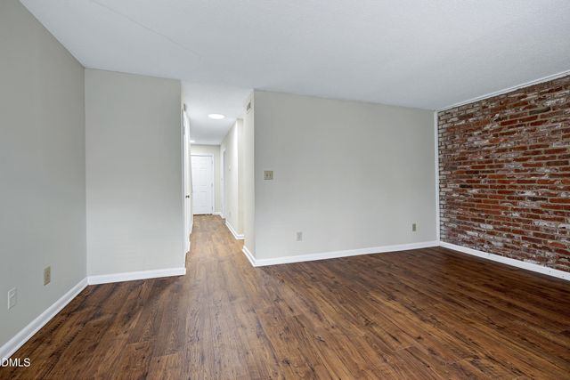 606 Oak Tree Drive, Chapel Hill, NC 27517