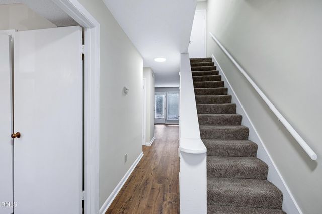 606 Oak Tree Drive, Chapel Hill, NC 27517