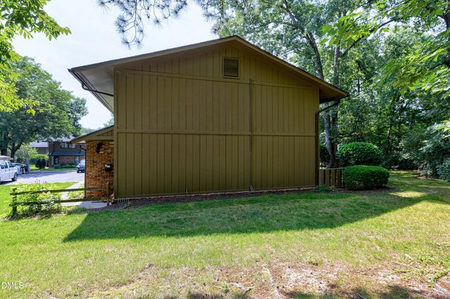 606 Oak Tree Drive, Chapel Hill, NC 27517