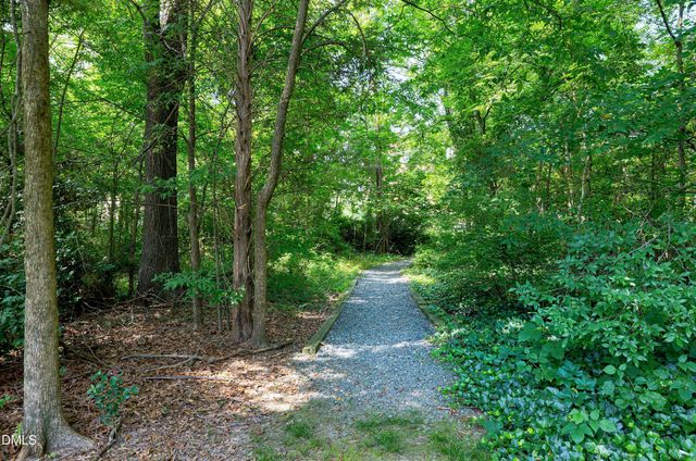 606 Oak Tree Drive, Chapel Hill, NC 27517