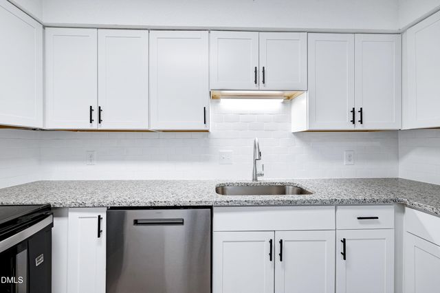 606 Oak Tree Drive, Chapel Hill, NC 27517