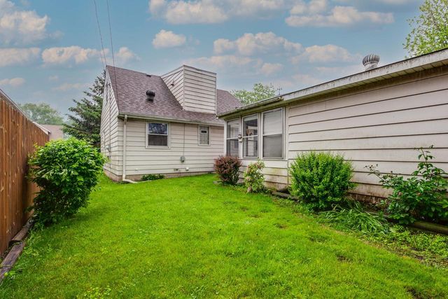 6628 32nd AVENUE, Kenosha, WI 53142