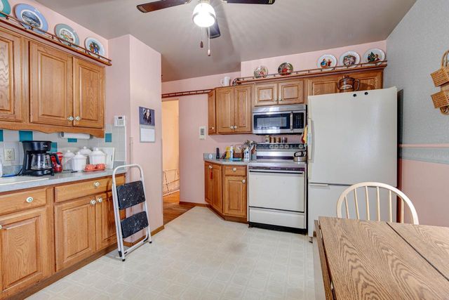 6628 32nd AVENUE, Kenosha, WI 53142