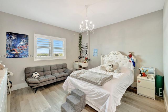 14951 Royal Oaks Ln 1409, North Miami, FL 33181