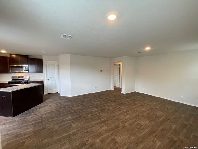 1157 Barn Swallow, San Antonio, TX 78253