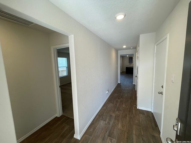 1157 Barn Swallow, San Antonio, TX 78253