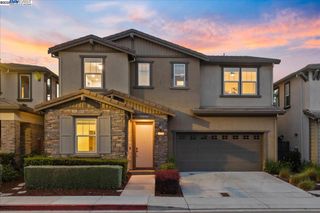 4250 Kelton St, Dublin, CA 94568