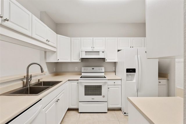 2291 NW 16TH TERRACE 2291, Gainesville, FL 32605