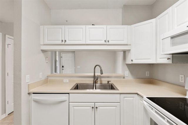 2291 NW 16TH TERRACE 2291, Gainesville, FL 32605