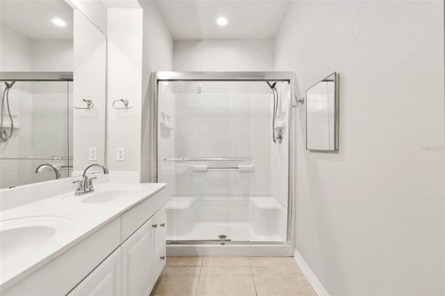 2291 NW 16TH TERRACE 2291, Gainesville, FL 32605