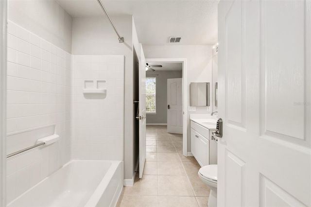 2291 NW 16TH TERRACE 2291, Gainesville, FL 32605