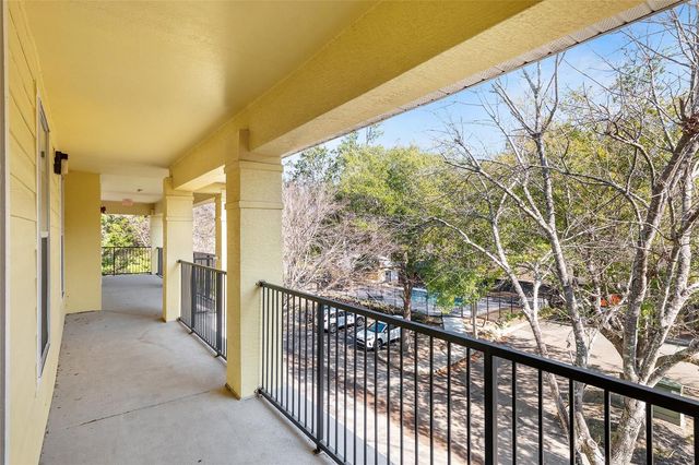 2291 NW 16TH TERRACE 2291, Gainesville, FL 32605