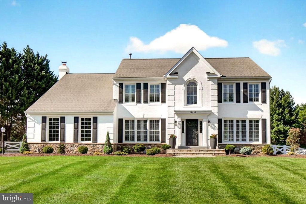 Image 1 of property listing at 19629 SELBY AVE, Poolesville, MD 20837