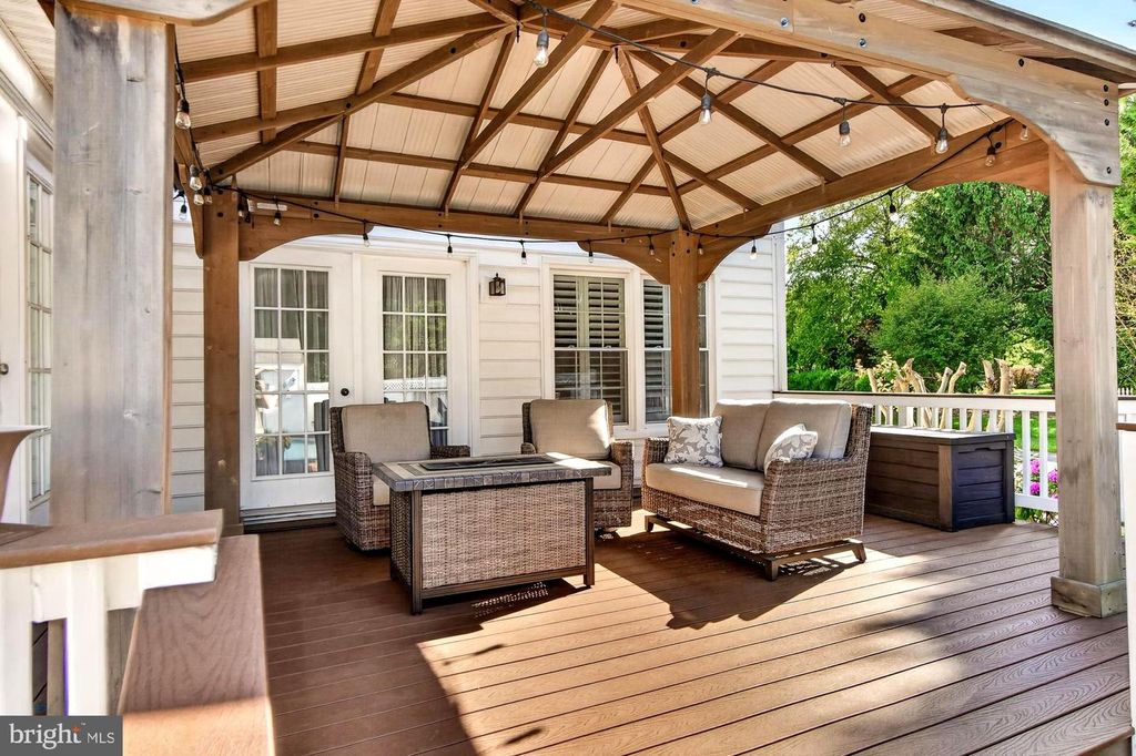 Image 13 of property listing at 19629 SELBY AVE, Poolesville, MD 20837