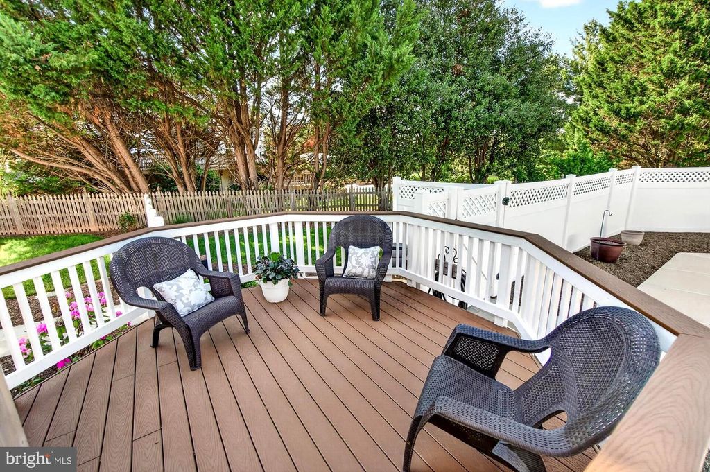 Image 18 of property listing at 19629 SELBY AVE, Poolesville, MD 20837