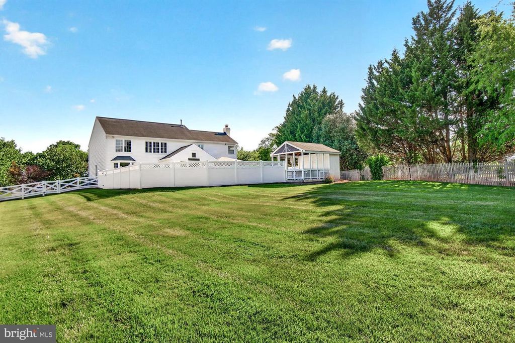 Image 19 of property listing at 19629 SELBY AVE, Poolesville, MD 20837