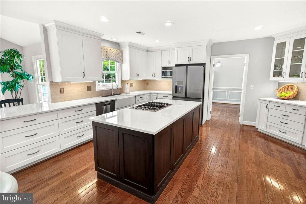 Image 32 of property listing at 19629 SELBY AVE, Poolesville, MD 20837