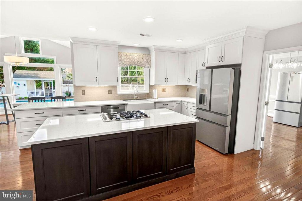 Image 34 of property listing at 19629 SELBY AVE, Poolesville, MD 20837