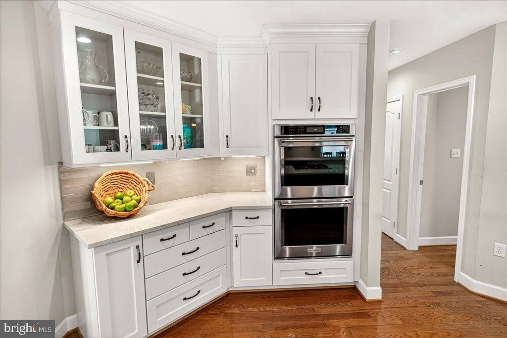 Image 39 of property listing at 19629 SELBY AVE, Poolesville, MD 20837