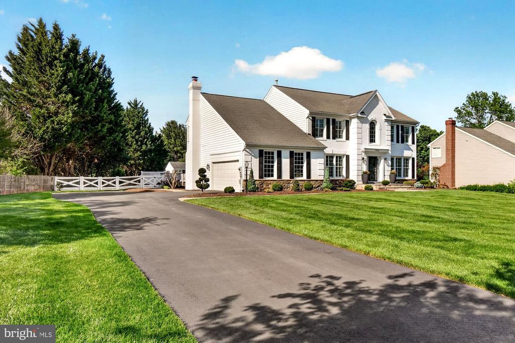 Image 4 of property listing at 19629 SELBY AVE, Poolesville, MD 20837