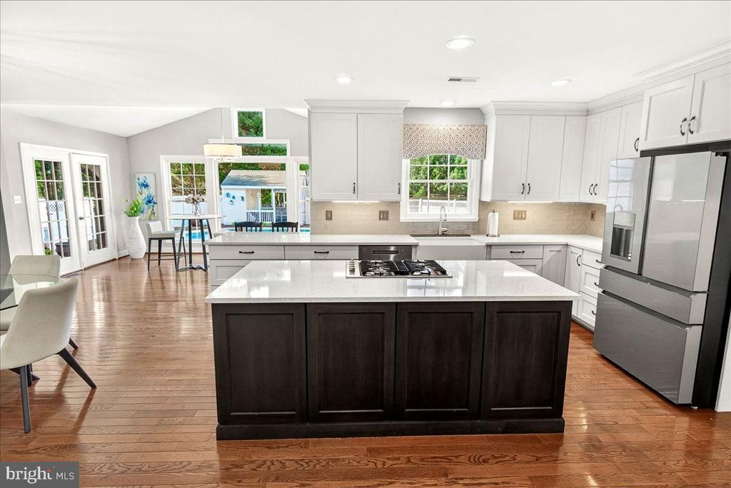 Image 40 of property listing at 19629 SELBY AVE, Poolesville, MD 20837