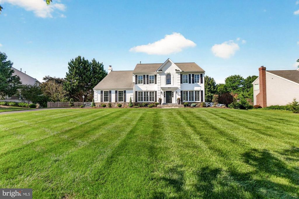 Image 5 of property listing at 19629 SELBY AVE, Poolesville, MD 20837