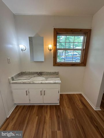 26 NEWPORT LN, Willingboro, NJ 08046