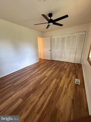 26 NEWPORT LN, Willingboro, NJ 08046