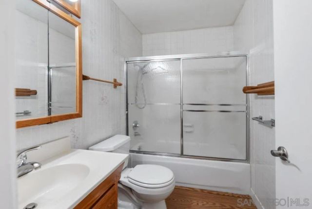10359 Londonderry Ave, San Diego, CA 92126