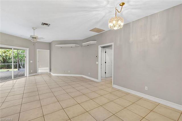 657 109th AVE N, Naples, FL 34108