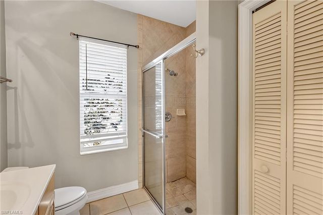 657 109th AVE N, Naples, FL 34108