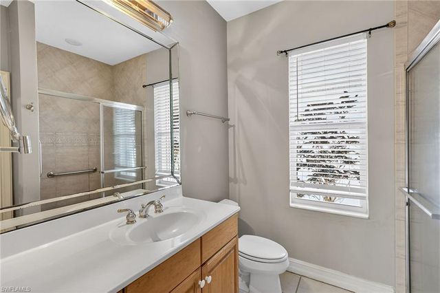 657 109th AVE N, Naples, FL 34108