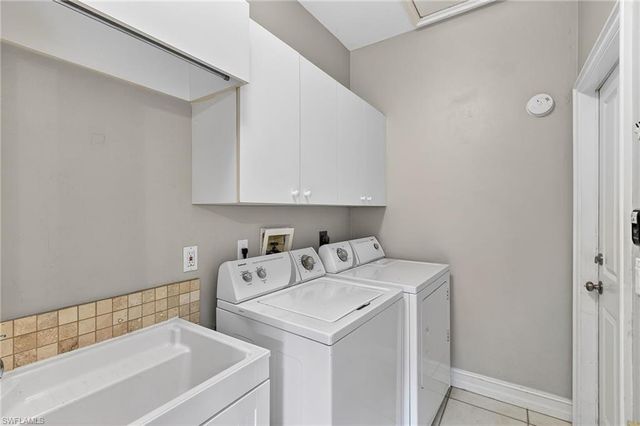 657 109th AVE N, Naples, FL 34108