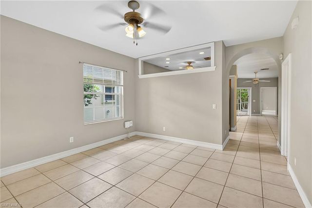 657 109th AVE N, Naples, FL 34108