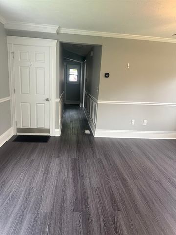 25 Chester, Worcester, MA 01605