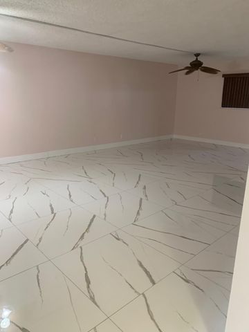 4821 NW 22nd Court NW 100, Lauderhill, FL 33313
