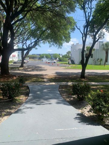 4821 NW 22nd Court NW 100, Lauderhill, FL 33313