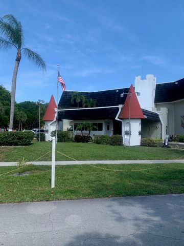 4821 NW 22nd Court NW 100, Lauderhill, FL 33313