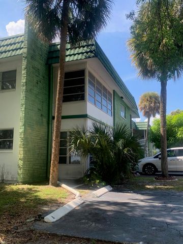 4821 NW 22nd Court NW 100, Lauderhill, FL 33313