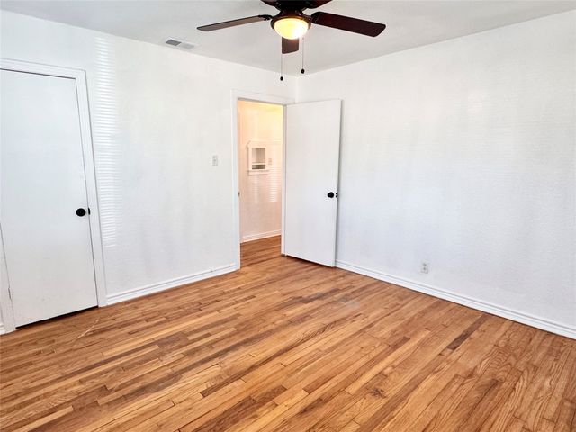 4236 Voncille Street, Haltom City, TX 76117